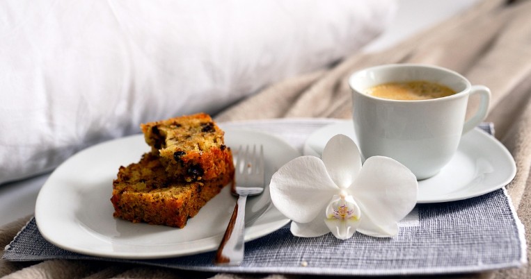 영화 엘리자베스 속 여왕의 티타임으로 마음 다스리는 법