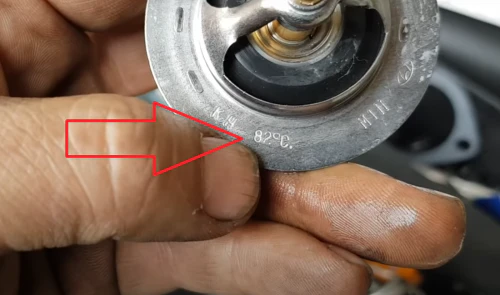 써모스탯-열리는-온도