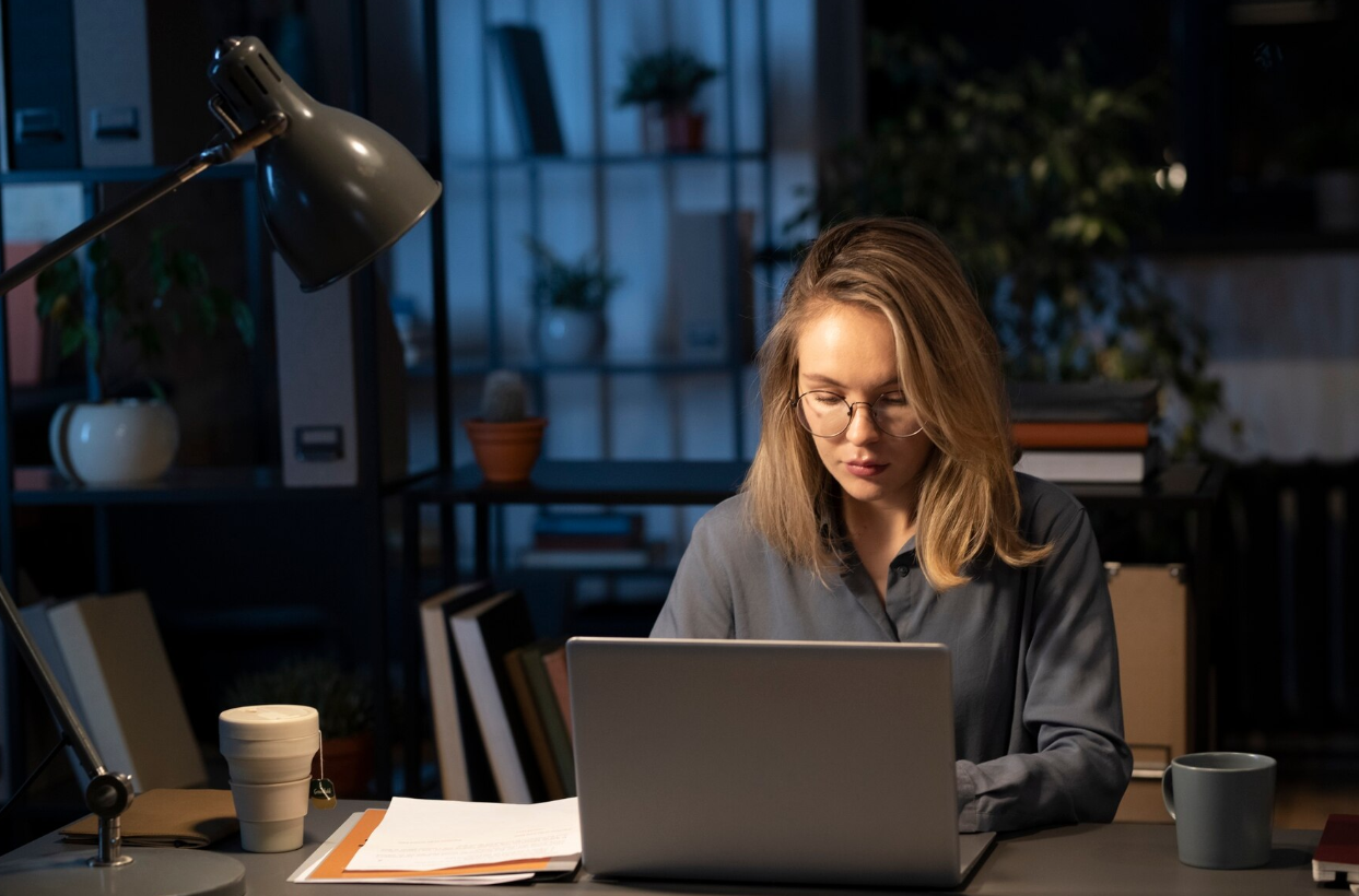 야근 강요&amp;#44; 최저임금 미지급? 제대로 &lsquo;노동법 위반 신고&rsquo;하는 법!