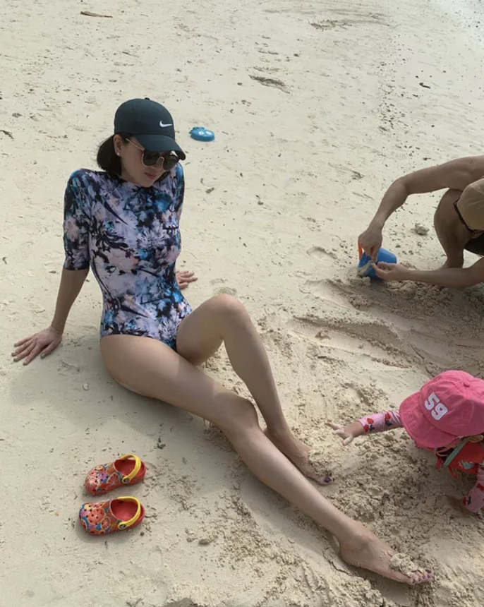 장윤주 수영복 몸매