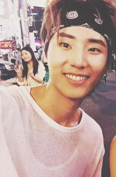 영케이 나이 프로필 학력 저작권료 최우수산 예능 육각형 아이돌 데이식스 총정리
