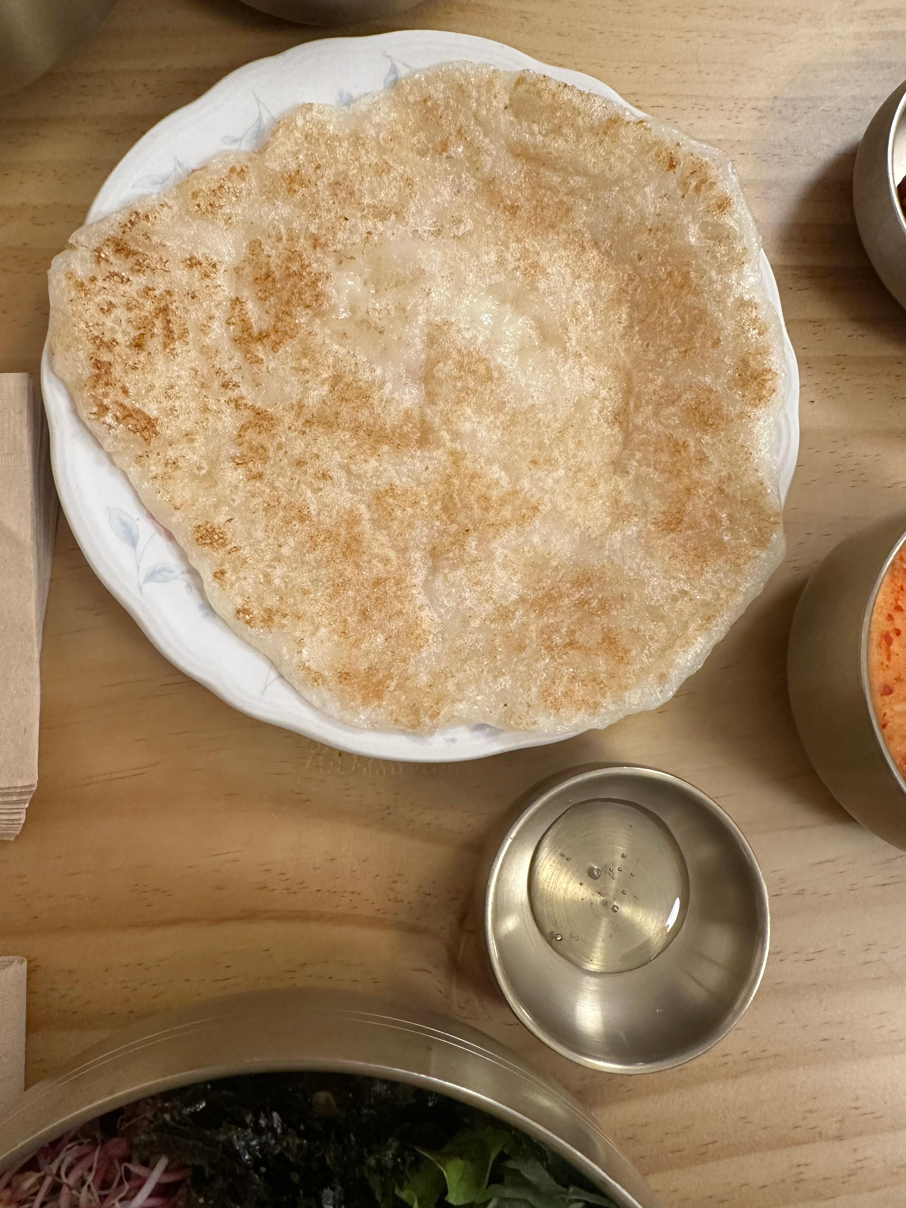 Korean Beef Yukhoe(raw beef) Bibimbap + Secret Spicy Gochujang = Absolutely Delicious (Seoul Yongsan Samgakji Hanwoo Malbang Gukbap, Korean Beef Yukhoe Bibimbap, Grilled Rice Cake, Korean Beef Cold Raw Soup, Yuk sashimi, Yukhoe, Super Fast Table Turnover, Spacious, Modern, Sophisticated, Clean and Pleasant Interior, Yongsan Korean Restaurant)