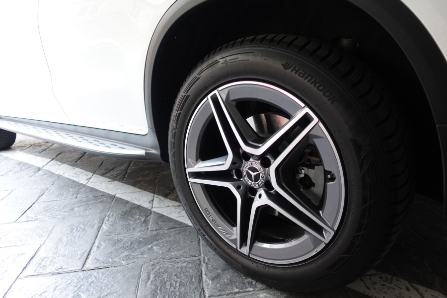 GLC 300e 쿠페 외부디자인 AMG 휠