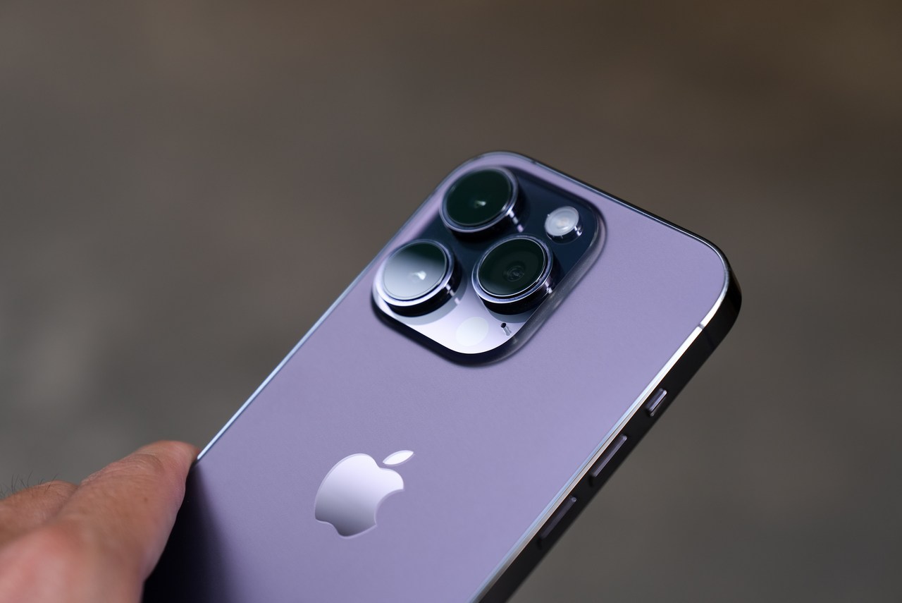 iPhone 14