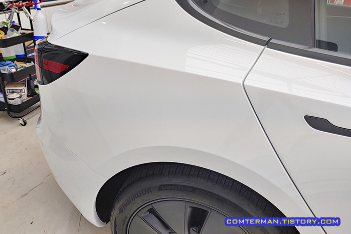 주차장 페인트 사고 테슬라 모델3 하이랜드