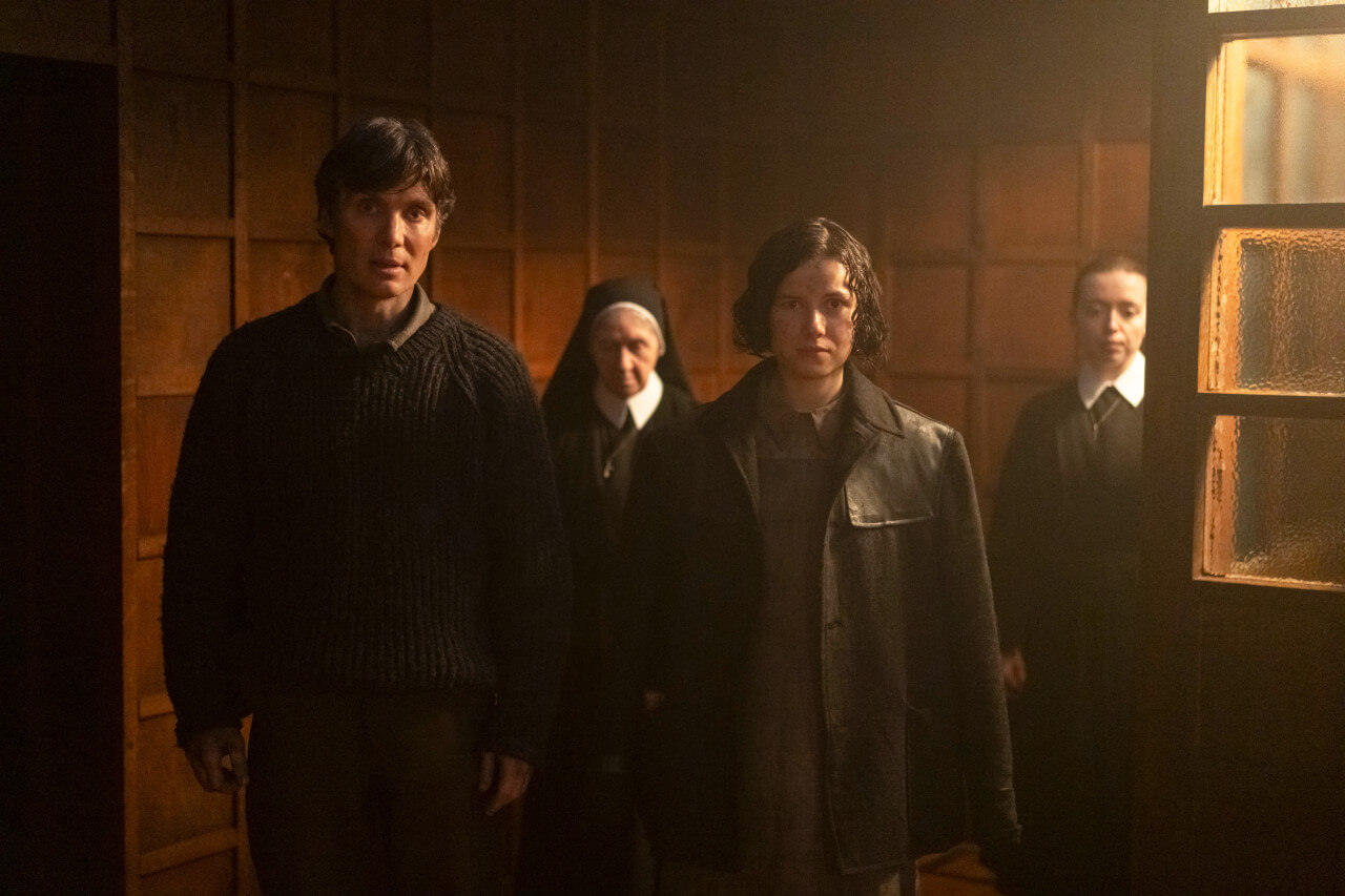 영화 속 처음 세라를 구하고 수녀원의 진실을 알게 된 빌 펄롱