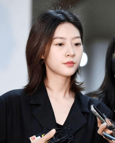 음주운전 조사에 출석한 배우 김새론