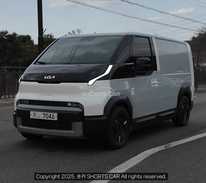 기아 자동차 PV5 주행이미지