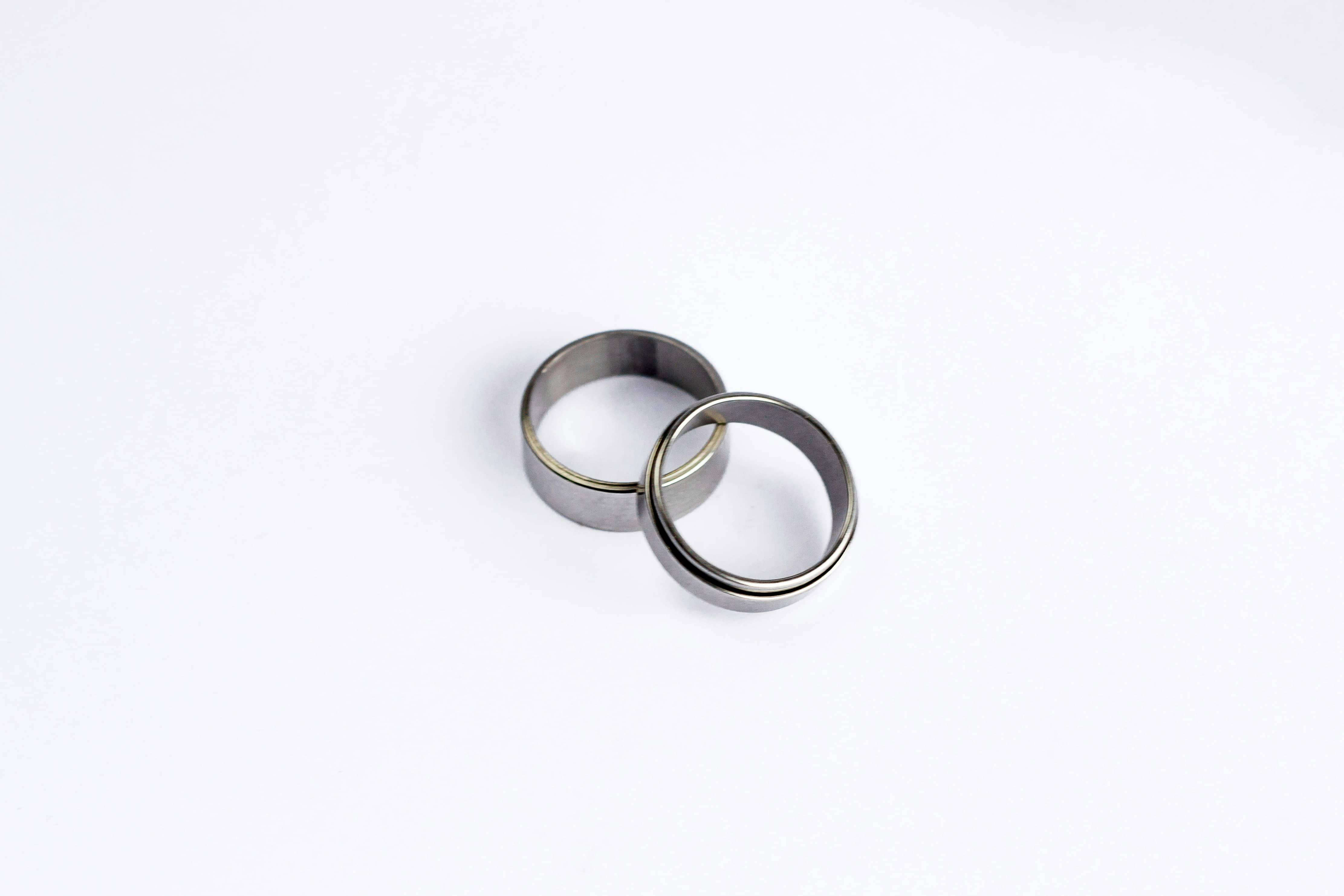 투명한 레진 반지 만들기 – 초보자도 쉽게 따라 하는 방법