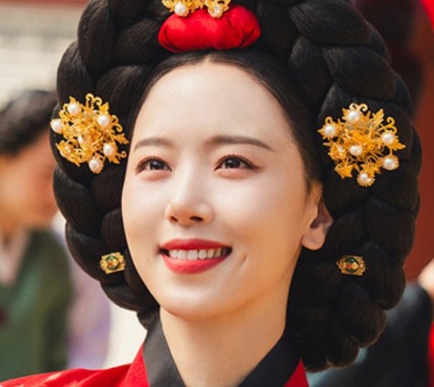 드라마 폭군의 셰프 등장인물 숙원 강목주(장녹수)