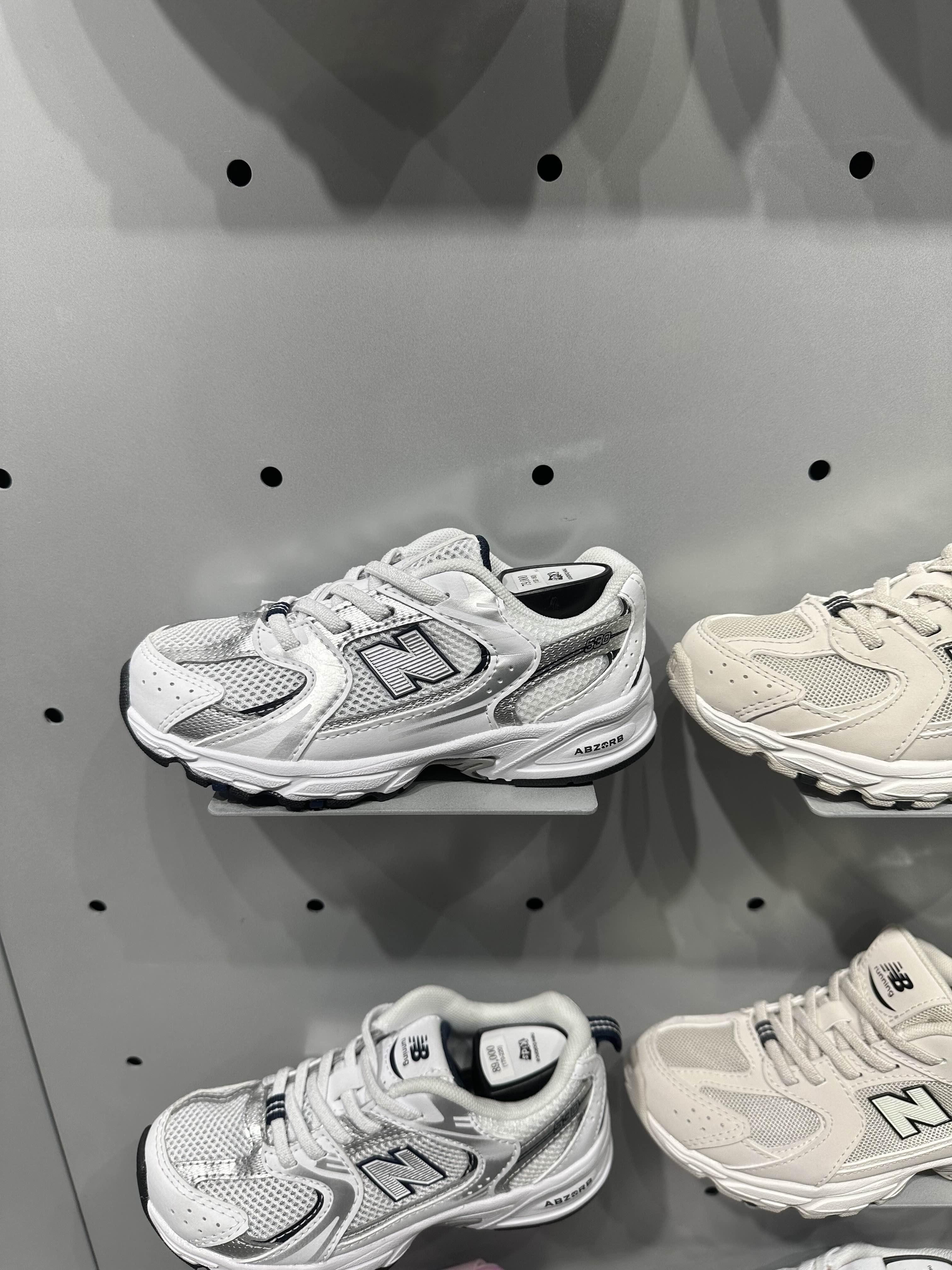 더현대서울 뉴발란스키즈 방문 후기 - 최근 더현대서울 뉴발란스키즈에 방문했습니다. - 더현대서울 뉴발란스키즈에는 제가 계속 찾던 상품이 있었습니다 더현대서울 뉴발란스키즈 방문 후기 - 최근 더현대서울 뉴발란스키즈에 방문했습니다. - 더현대서울 뉴발란스키즈에는 제가 계속 찾던 상품이 있었습니다