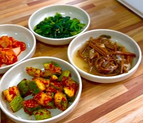 반찬매우맛있슴