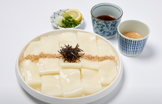 핸썸가이즈 대학로 퓨전한식 맛집 오꼬전·흑임자크림수제비·일본식넓적냉우동·마라차돌순두부