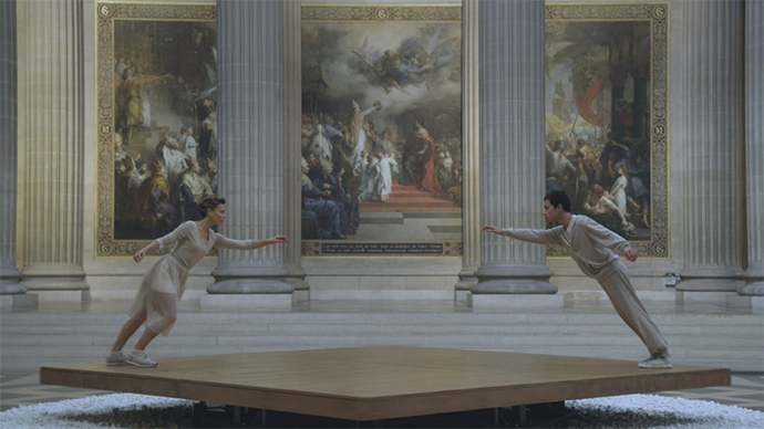 요안-부르주아-위대한-유령4