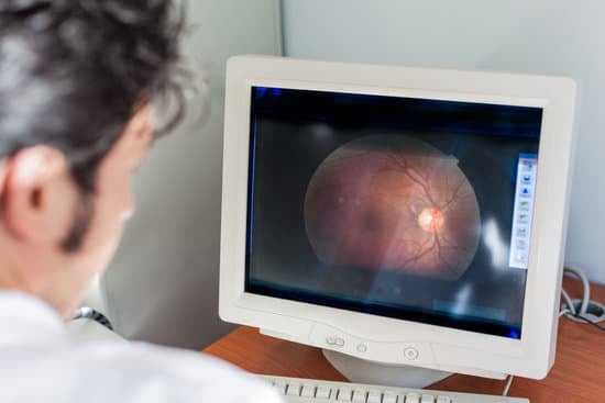 망막·시신경 검사(Fundus/OCT)란