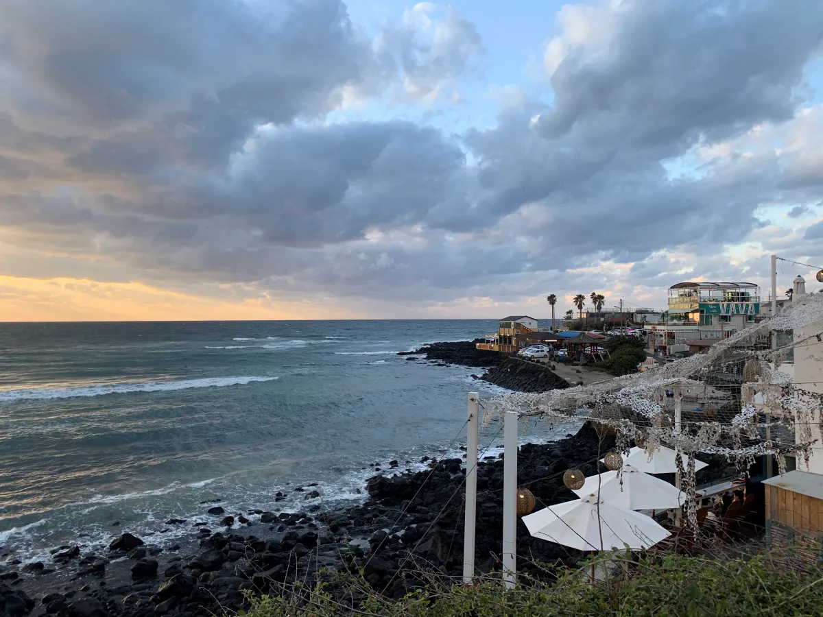 한담해변-산책로-끝-애월카페