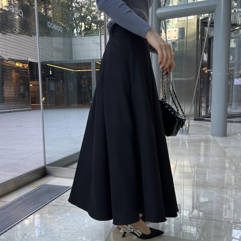 여성스러운 A라인 플리츠 코듀로이 플레어 주름 뒷밴딩 롱맥시 골덴 스커트 가을 겨울