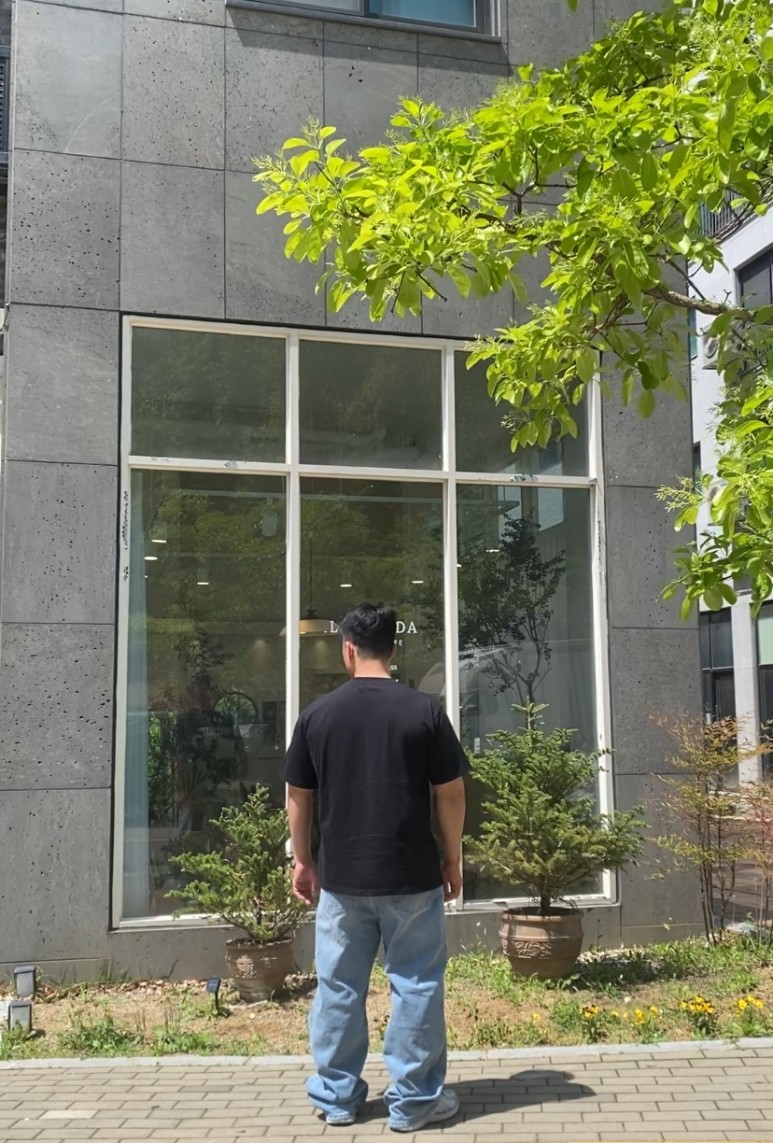 데일리룩(2024. 4. 28.)벡타르 반팔티, vectar. 반팔티, 벡타르 티셔츠, vectar. 티셔츠, vectar., 벡타르, 무신사스탠다드 데미지진, 아식스 조그 100 실버