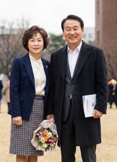 졸업식 부모님 코디