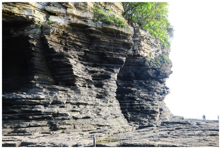 변산반도 채석강, 황홀한 일몰과 뜨끈한 백합죽으로 완벽한 마무리! (feat. 자세한 여행 팁) 관련 사진