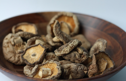 말린 버섯과 건나물을 보관할 때 알아야 할 기준