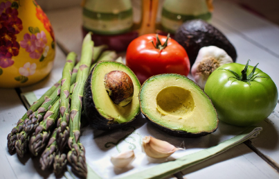 아보카도와 토마토