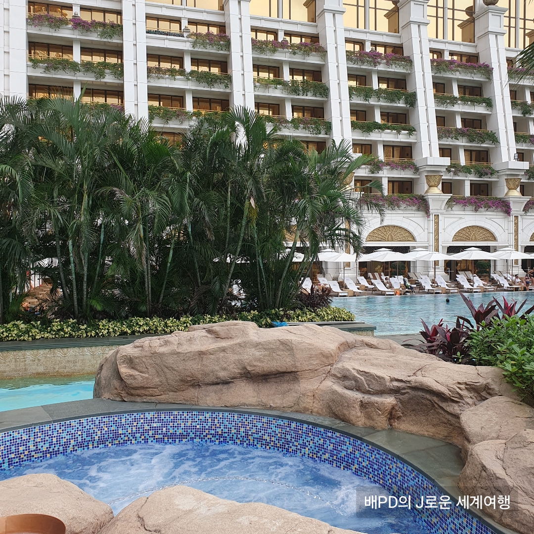 마카오 갤럭시호텔 수영장 온수풀