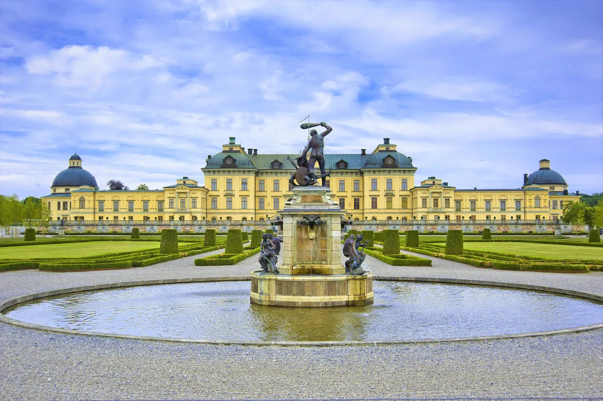 드롯닝홀름 궁전 (Drottningholm Palace)