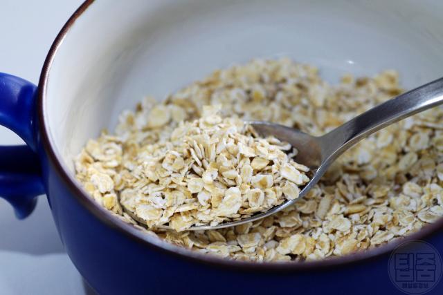 역류성식도염에 좋은 음식 약초 추천 귀리