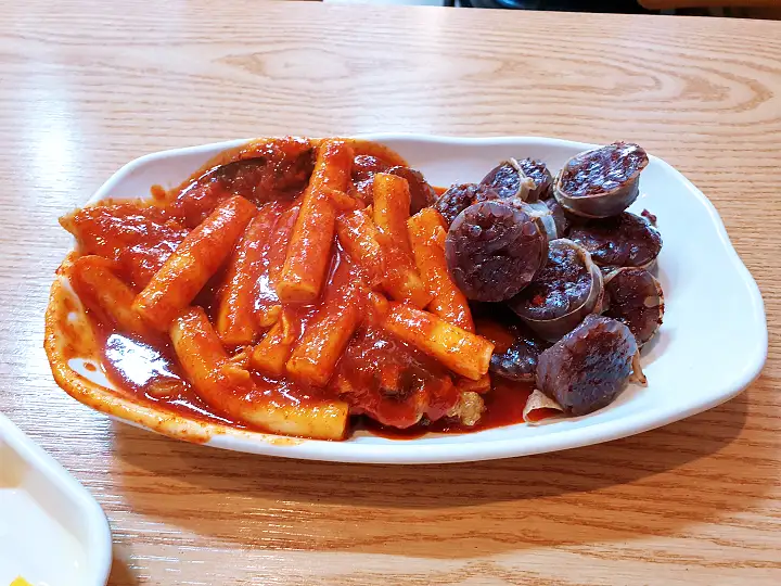 한결같아 고마운 진심 44년 노포 옛날 떡볶이 요리 양재역 은광여고 맛집 추천 생방송투데이 인생분식