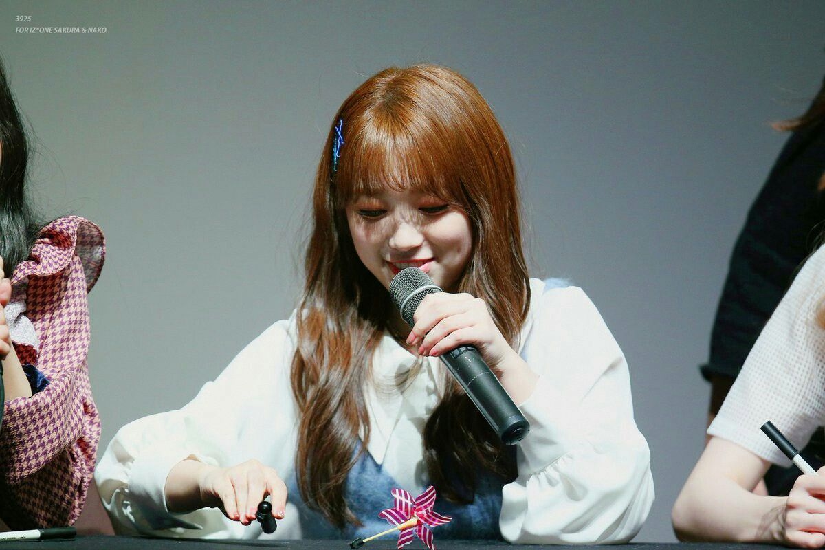 아이즈원 야부키나코 아이즈원 야부키나코