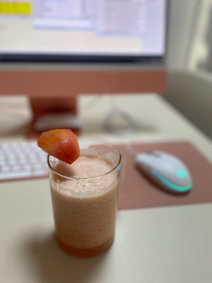 토마토 주스 사진