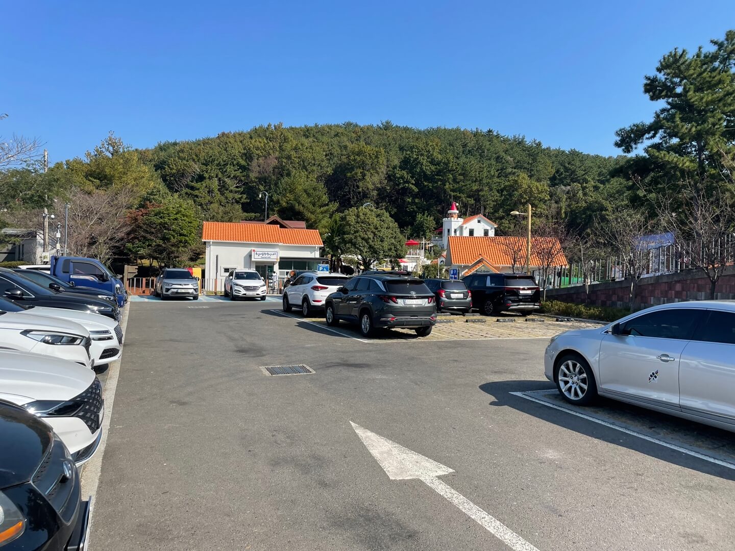 남해 독일마을 주차장