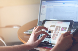 2025년 뜨는 디지털 노마드 직업 TOP 7