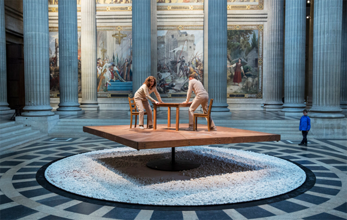 요안-부르주아-위대한-유령3