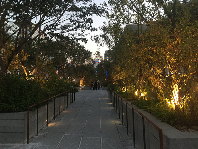 광화문-광장-조명길