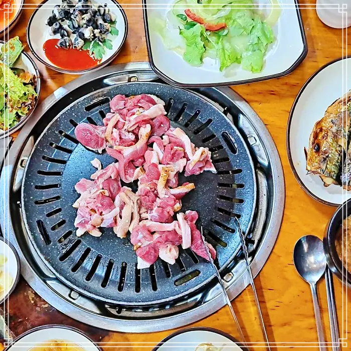 시흥 물왕저수지 맛집 삼겹살 쌈밥정식, 된장찌개, 고등어 구이