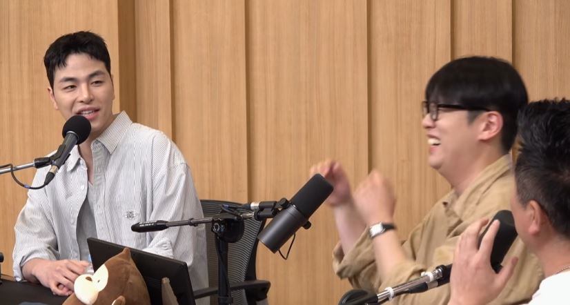 구준회 컬투쇼 출연 아이콘 가수 노래