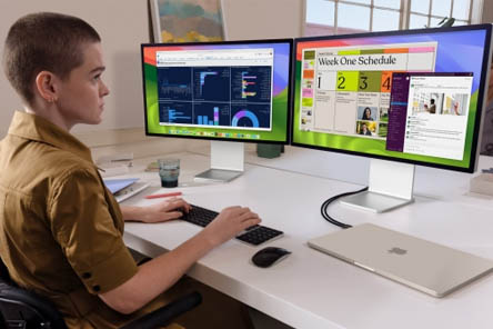 애플-M3칩-맥북에어-디스플레이-2대