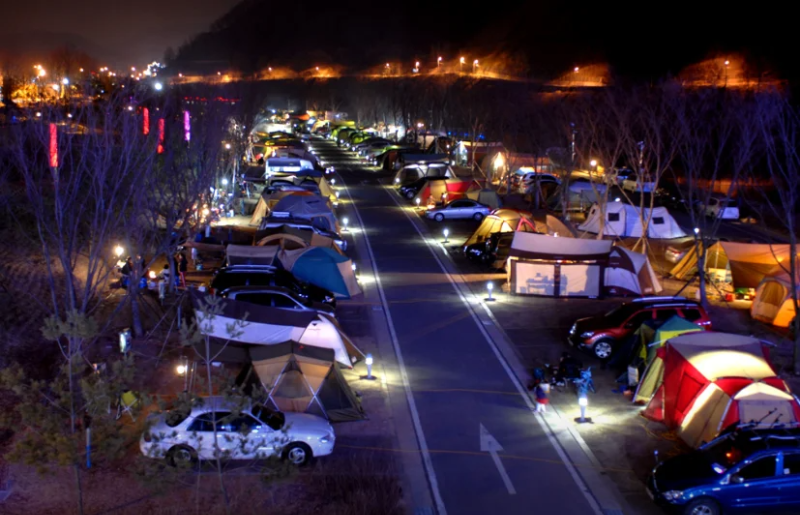 연천 캠핑장, 한탄강 관광지 및 재인폭포 캠핑장