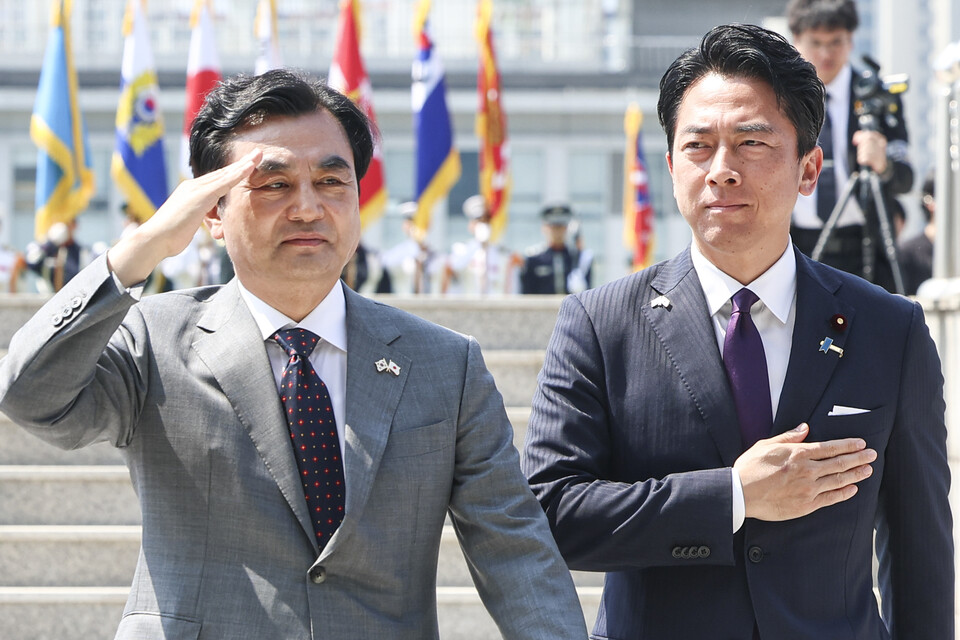 한일 국방협력 총정리: 2026 장관 회담, 9년 만의 수색구조훈련 재개 및 국방 AI 협력 합의 분석
