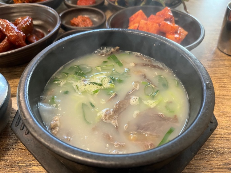 식객 허영만 백반기행 166회 이원종 편 시금치 무침 양탕 곰탕 넣어서 먹는 양곰탕, 양수육, 곰탕, 내장탕 충남 부여 맛집 소개