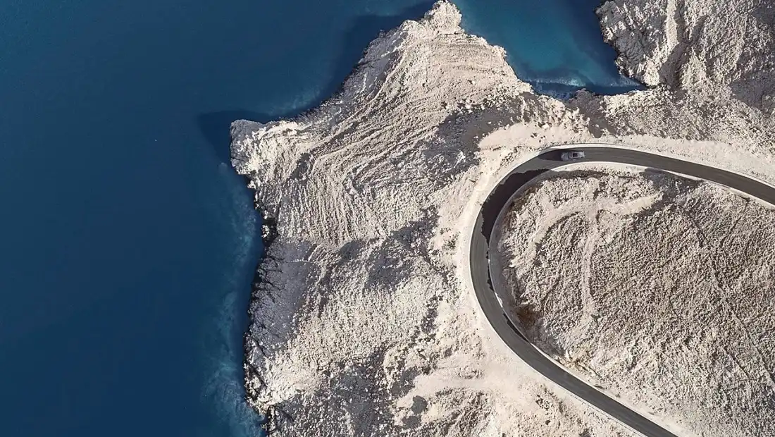 롤스로이스 컬리넌 사진 가격 실구매가 모의견적 제원 옵션 카탈로그 가격표 디자인 실내 트렁크 색상 총정리