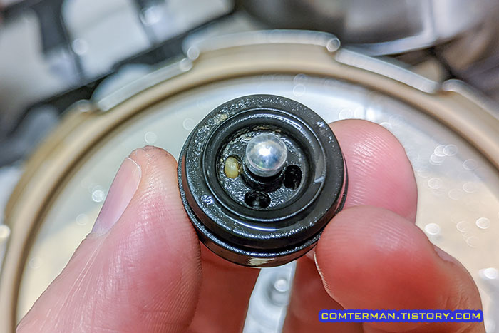 휘슬러 압력솥 압력새는 문제