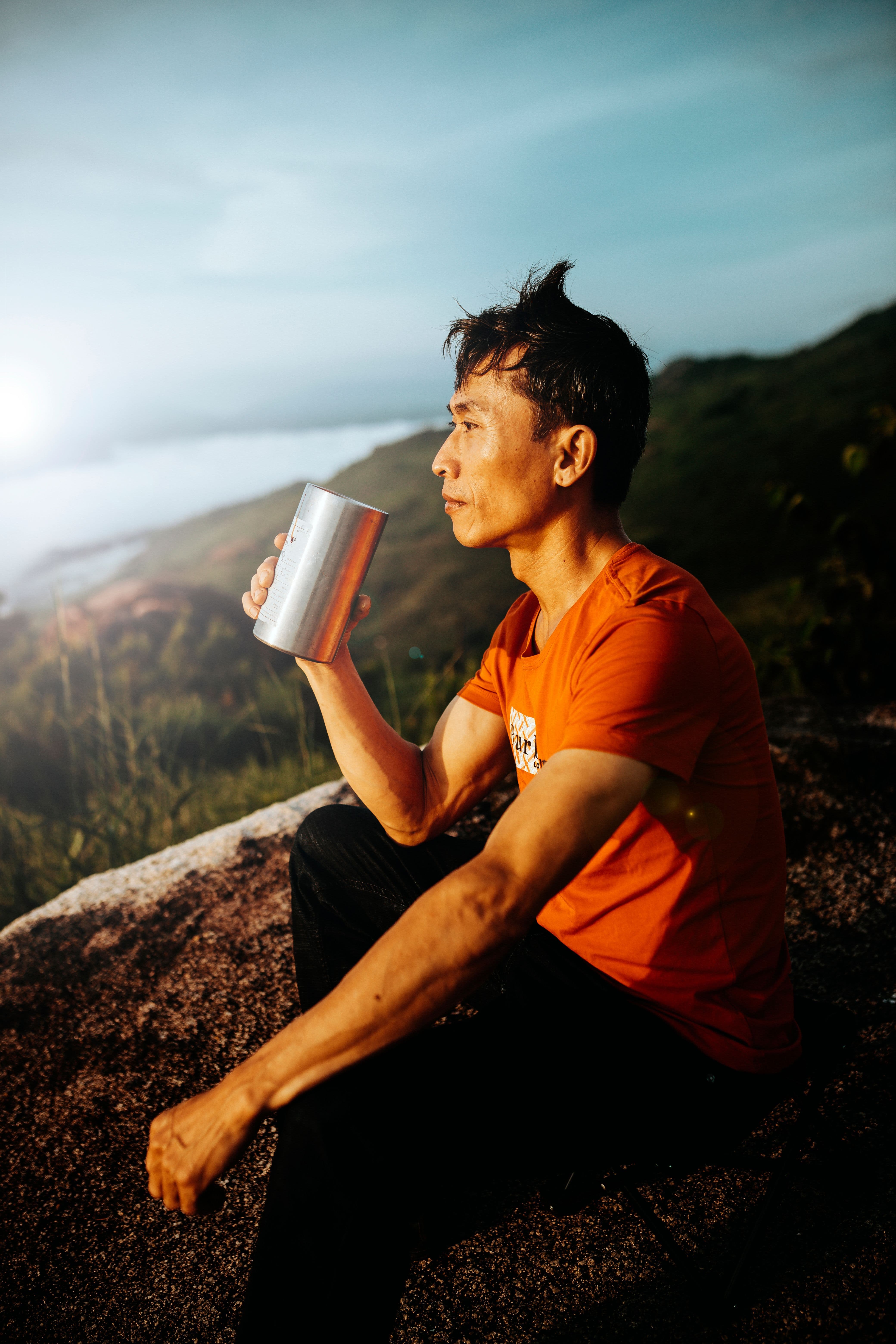 폭염 속 산행 체크리스트 물을 충분히 준비