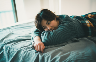 기분이 우울한 사람