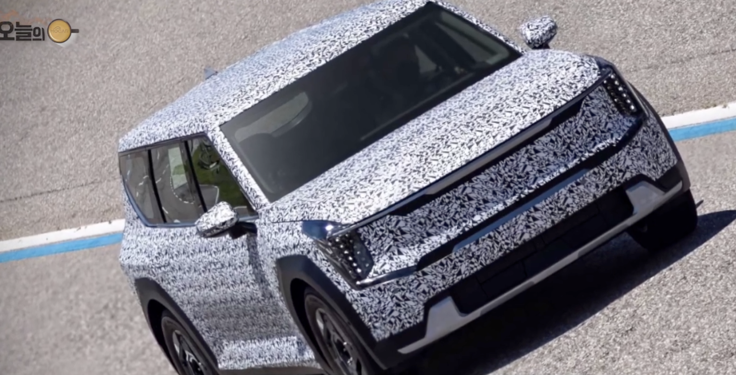 기아 EV9위장막 차량