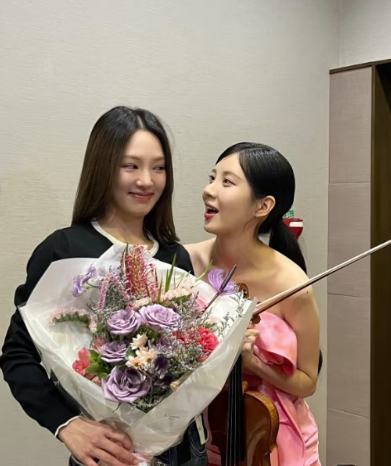 효연, 서현