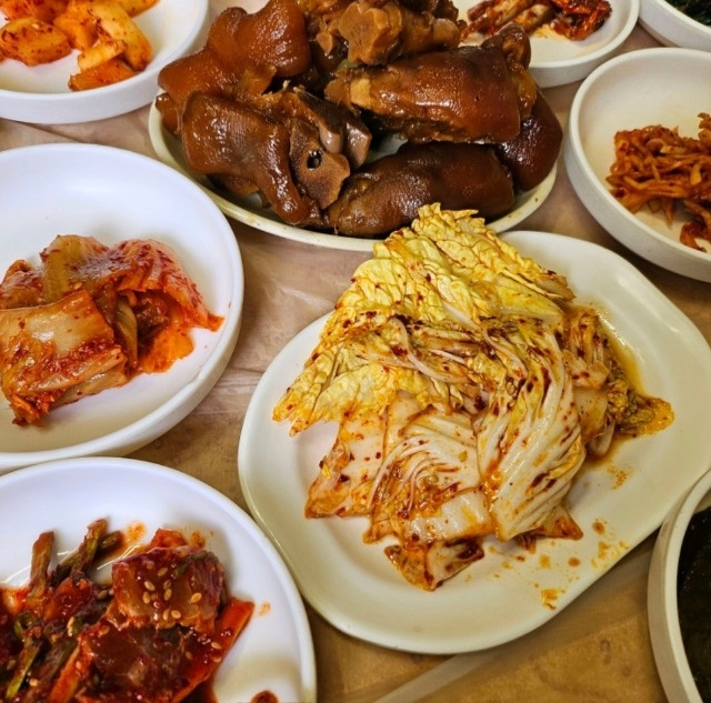 영광-백합죽-한정식-한성식당