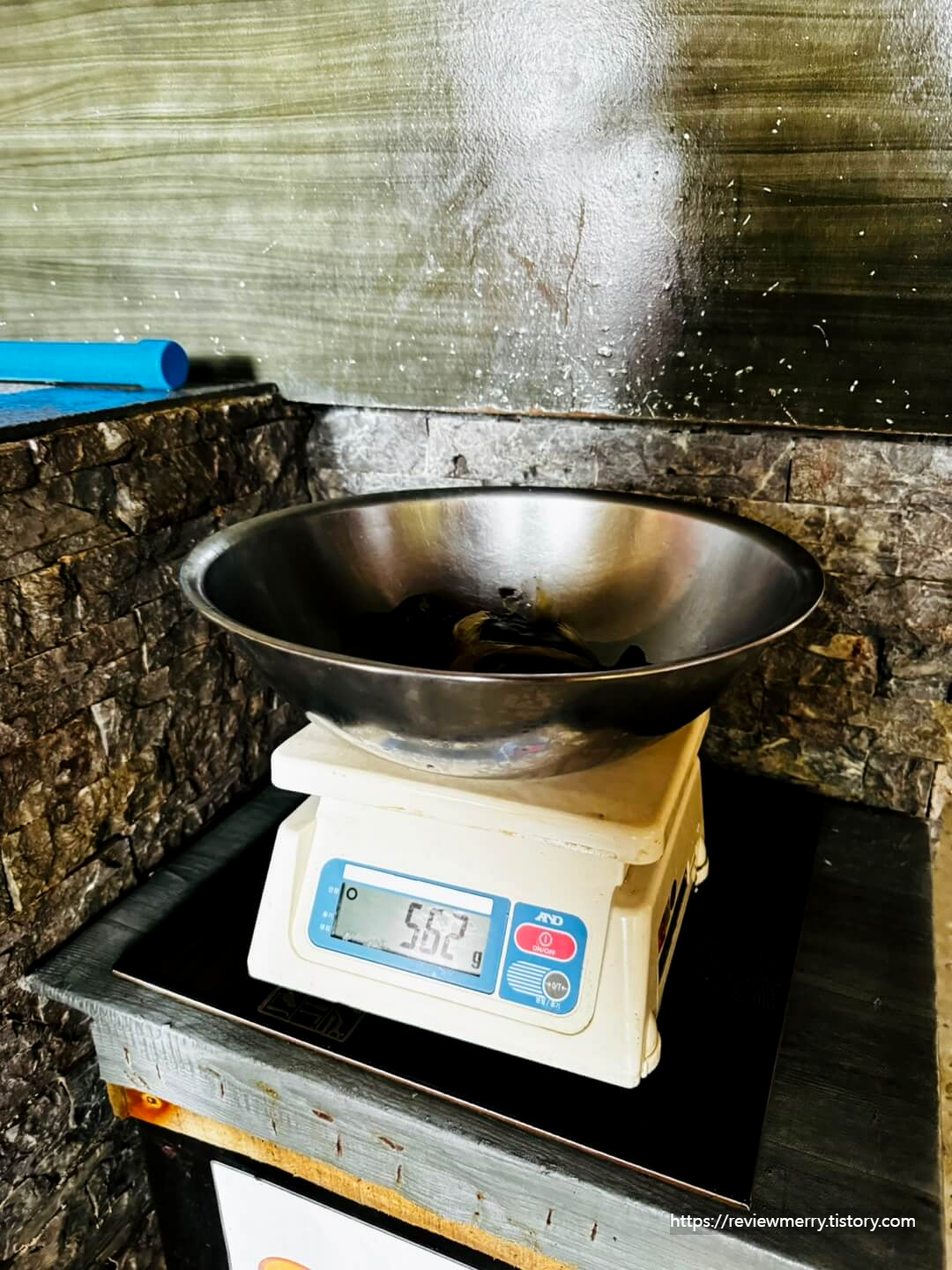 크랩 무게 재기